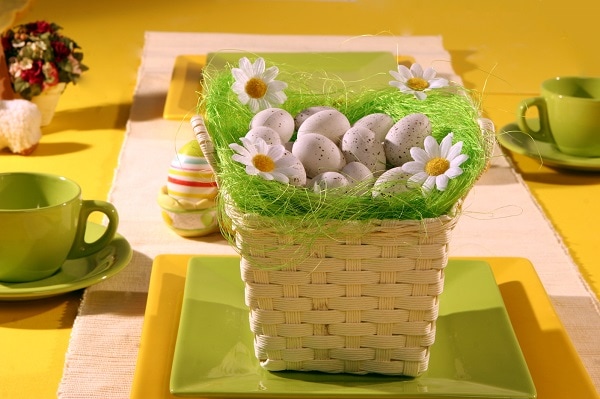 5 Essential Easter Table Decorations