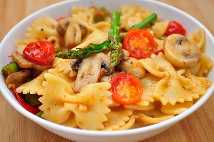 Pasta With Asparagus and Mushrooms Recipe