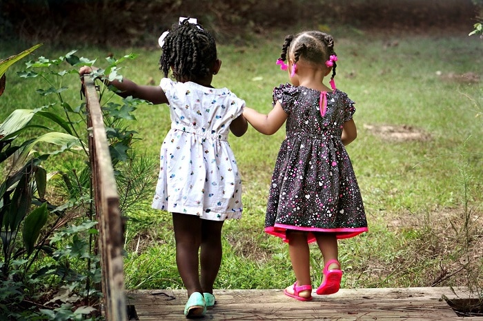 9 Ways To Encourage Kids To Play Outside