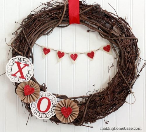 Sweet Valentine's Day Wreath - DIY Valentine's Day Wreaths