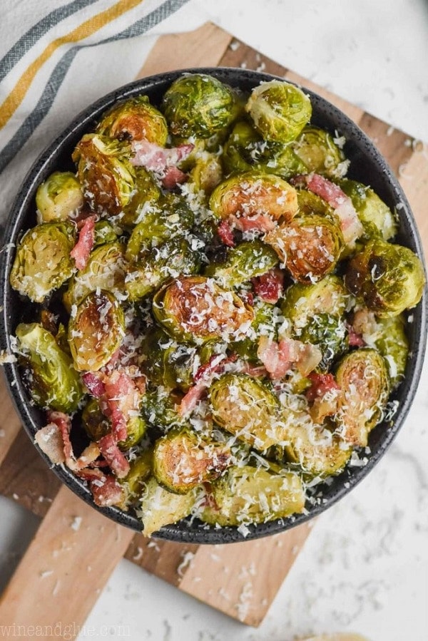 Roasted Brussels Sprouts With Bacon | Thanksgiving side dish with Brussels sprouts