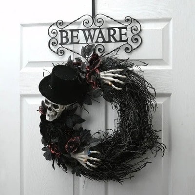 16 Beware Metal Wreath