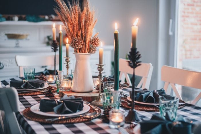 25 Best Stylish Tablecloths for Thanksgiving